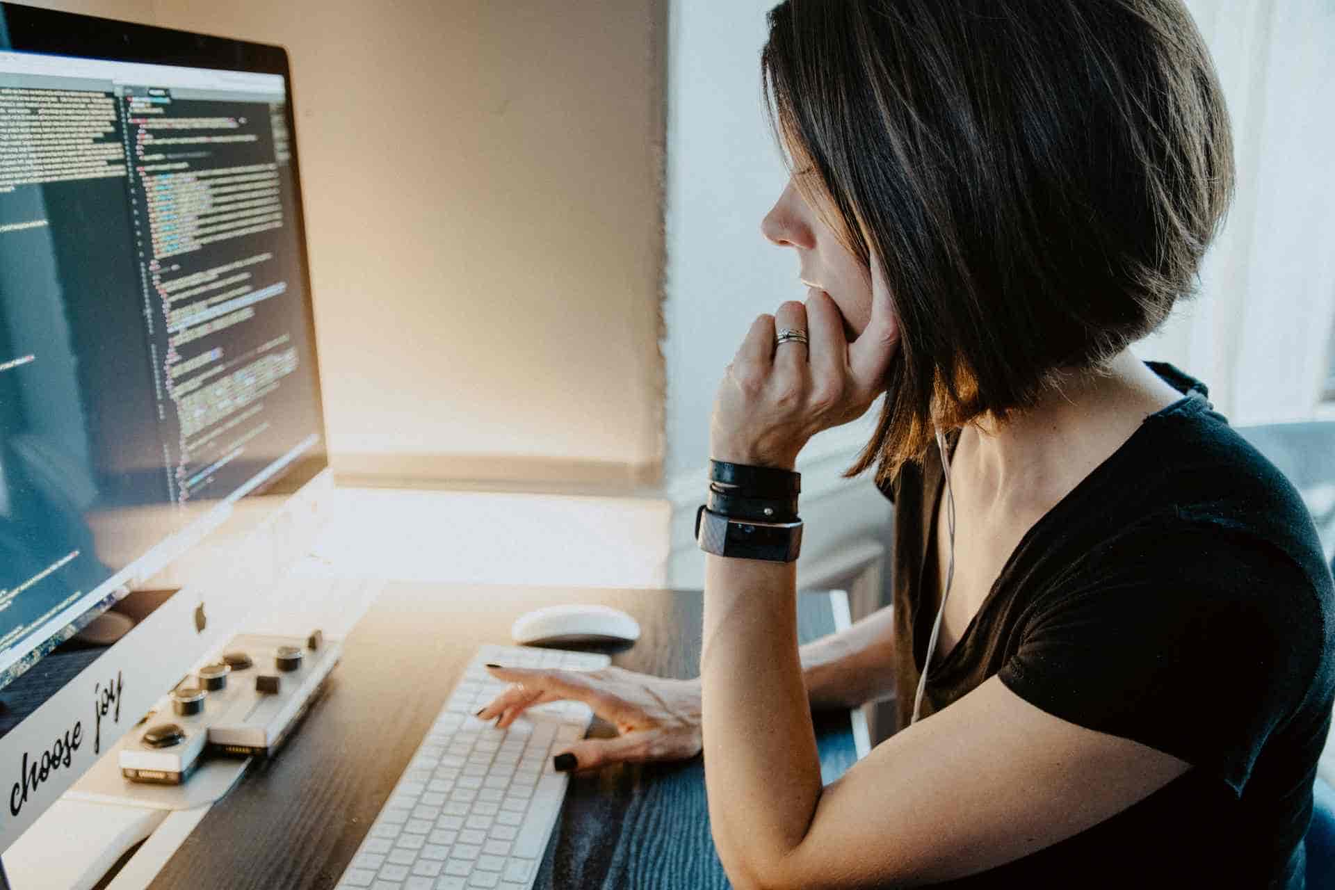 Connecting Students to Real-World Coding Projects